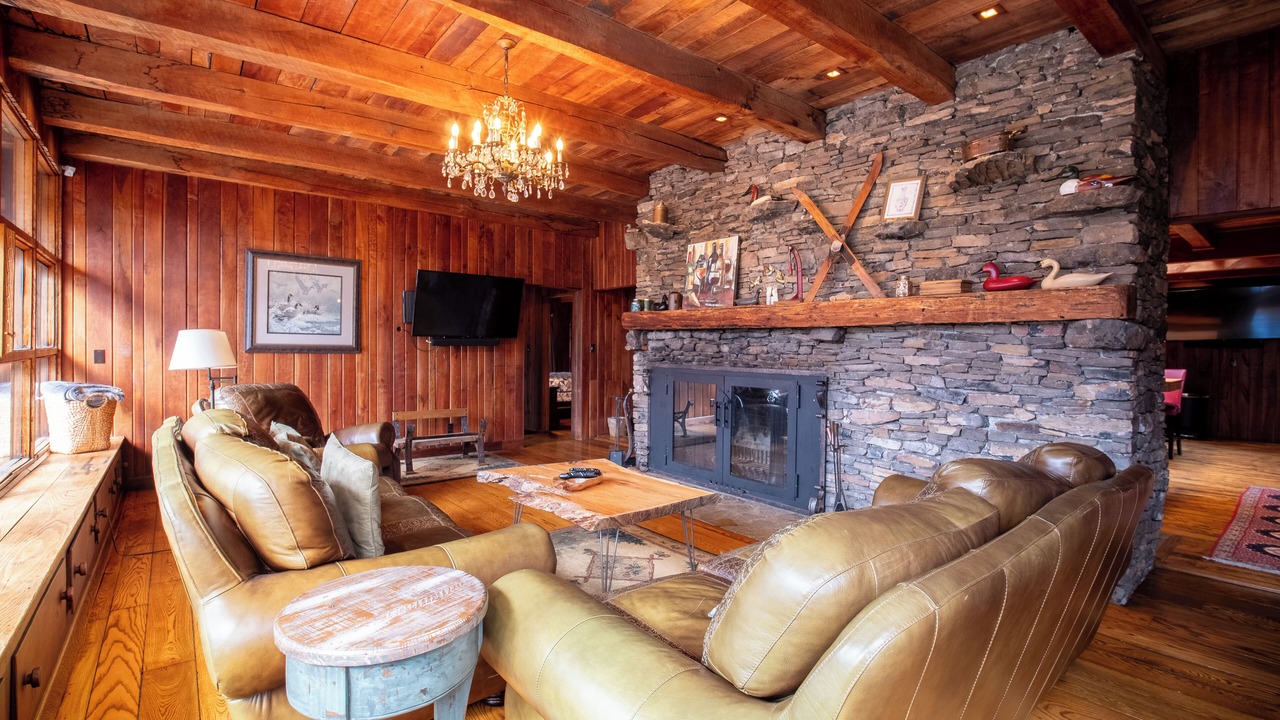 Photo of Livingroom in Champion