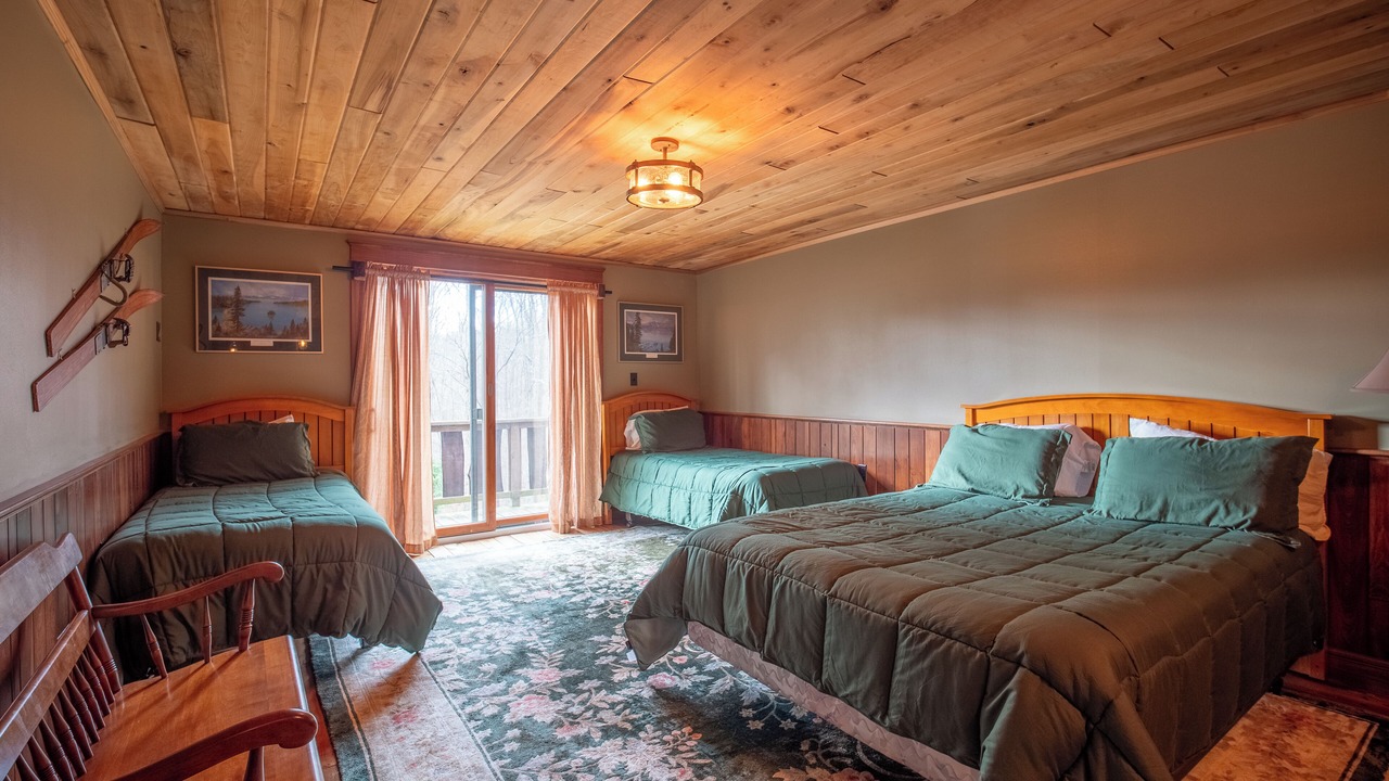 Photo of Bedroom in Champion