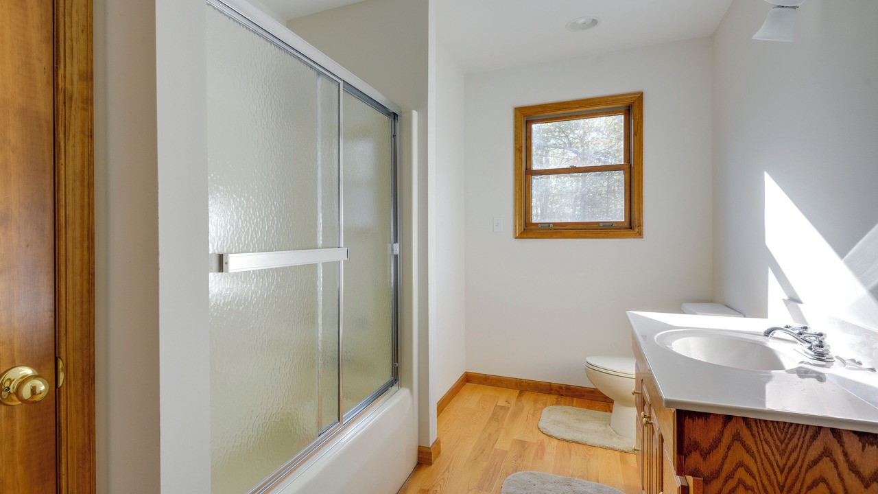 Photo of Bathroom in Benton