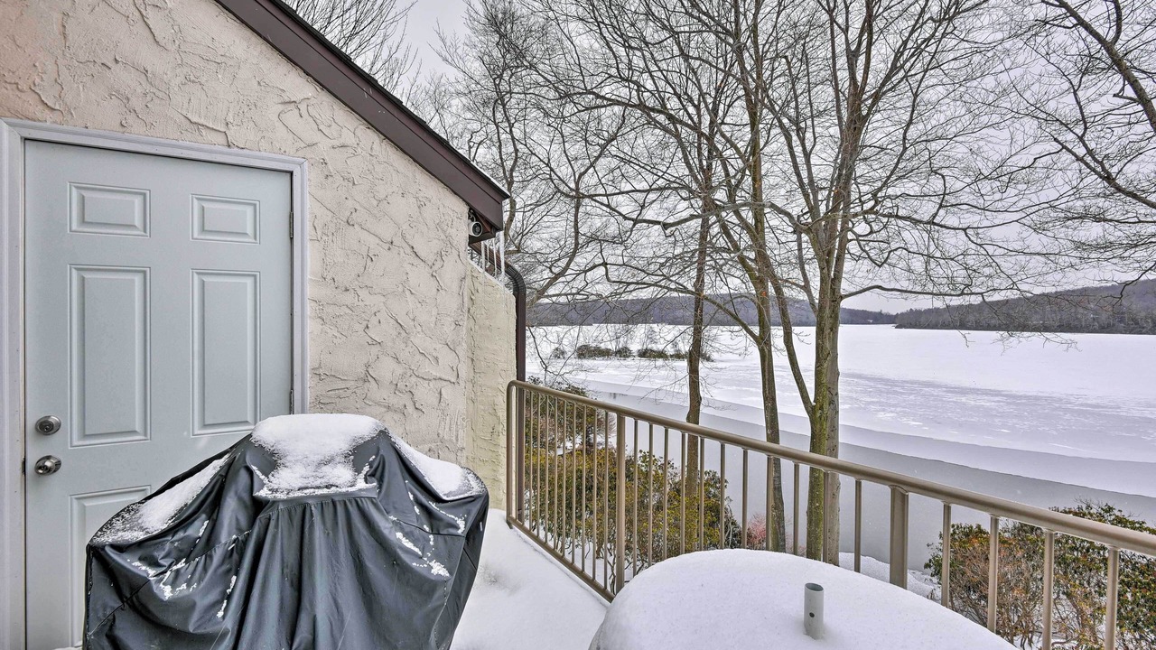 Photo of Patio Balcony in Lake Harmony