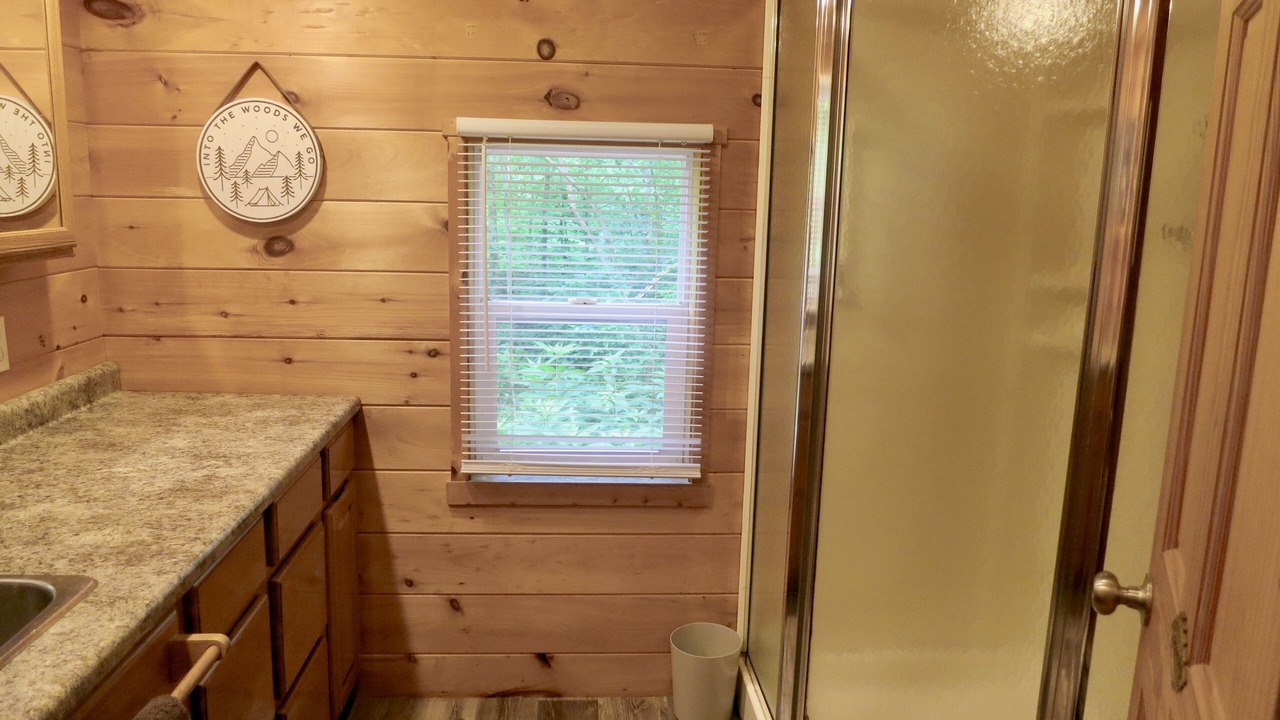 Photo of Bathroom in Nelsonville
