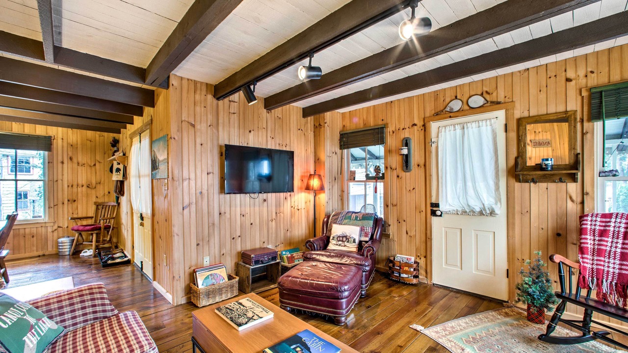 Photo of Livingroom in Mount Gretna Heights