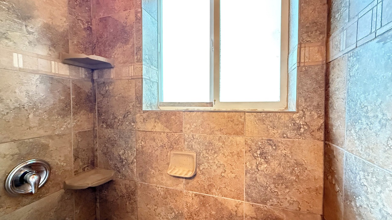 Photo of Bathroom in Island Park