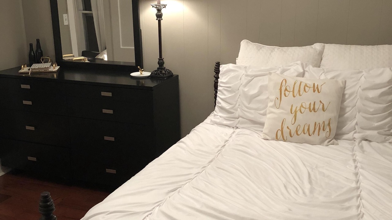Photo of Bedroom in Knoxville