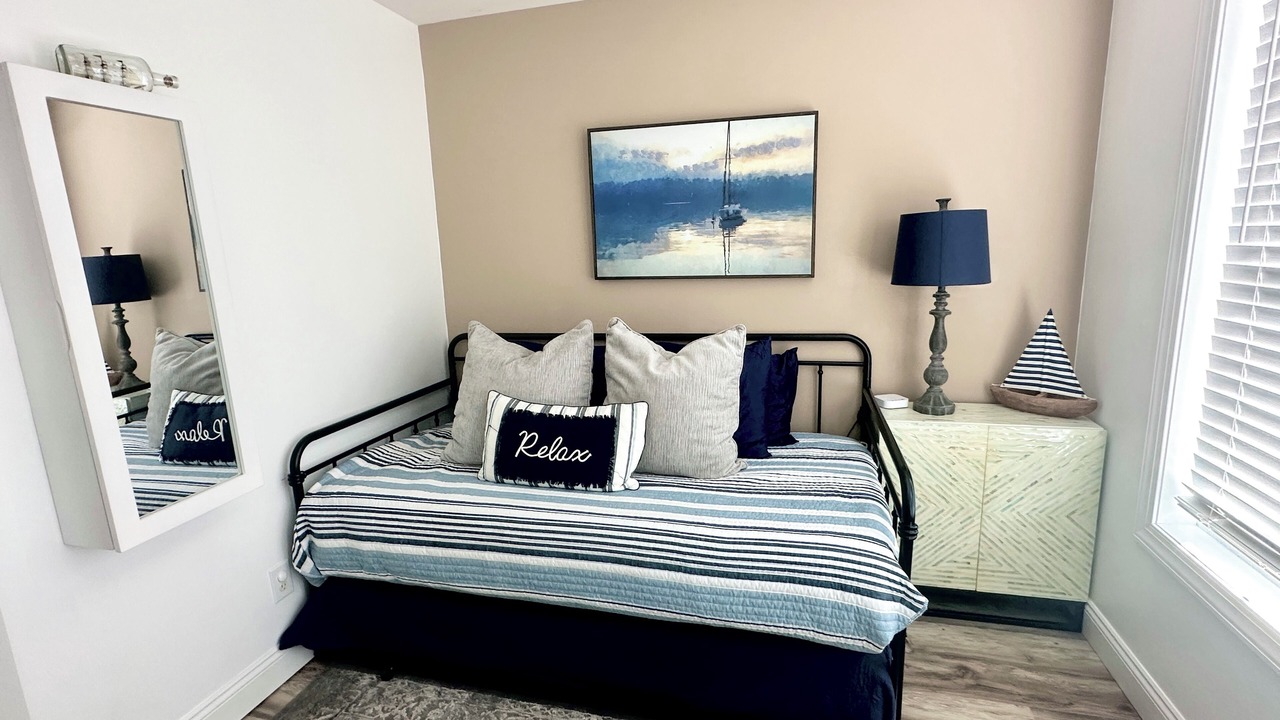 Photo of Bedroom in Town Bank