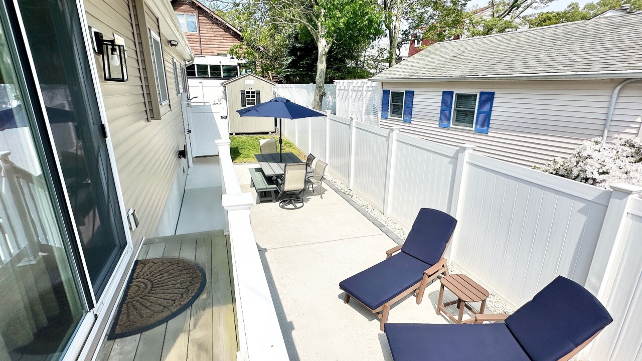 Photo of Outdoor in Town Bank