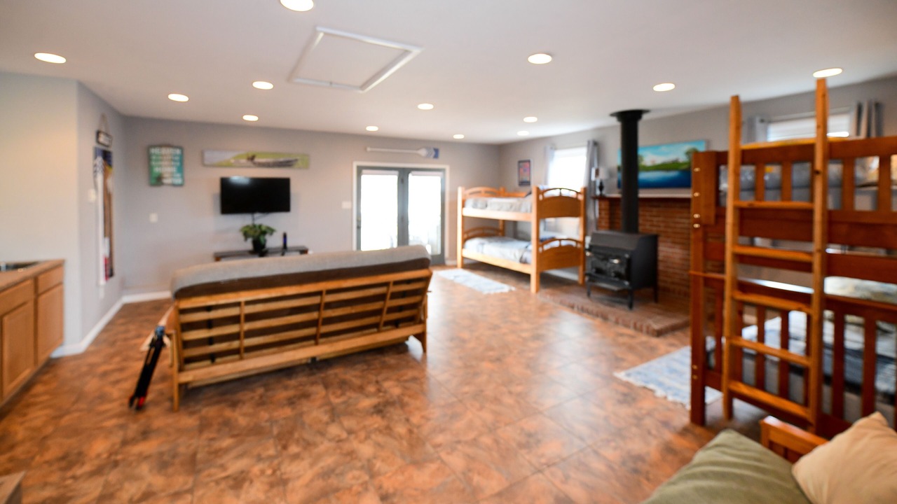 Photo of Bedroom in Point Lookout