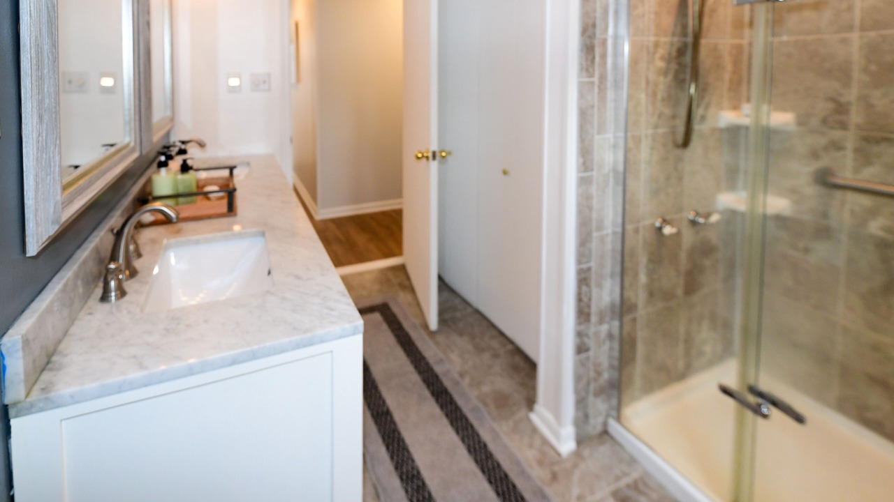 Photo of Bathroom in Point Lookout