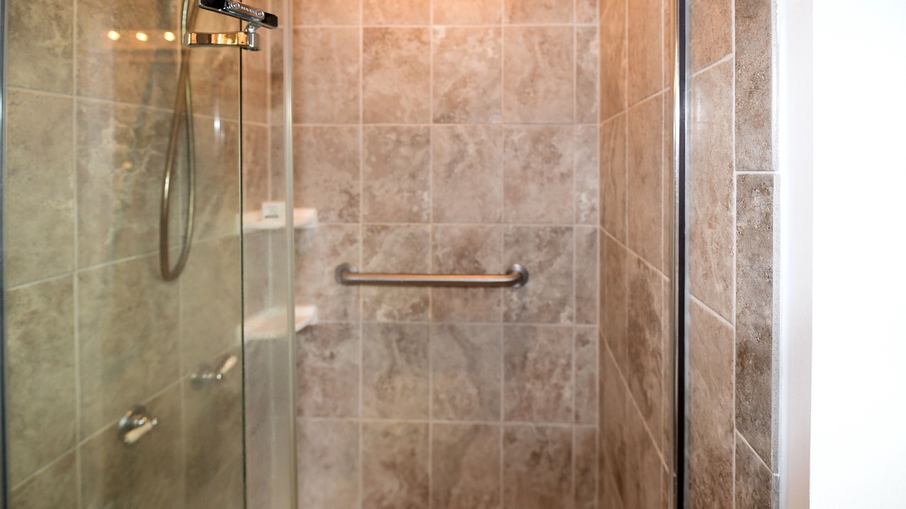 Photo of Bathroom in Point Lookout