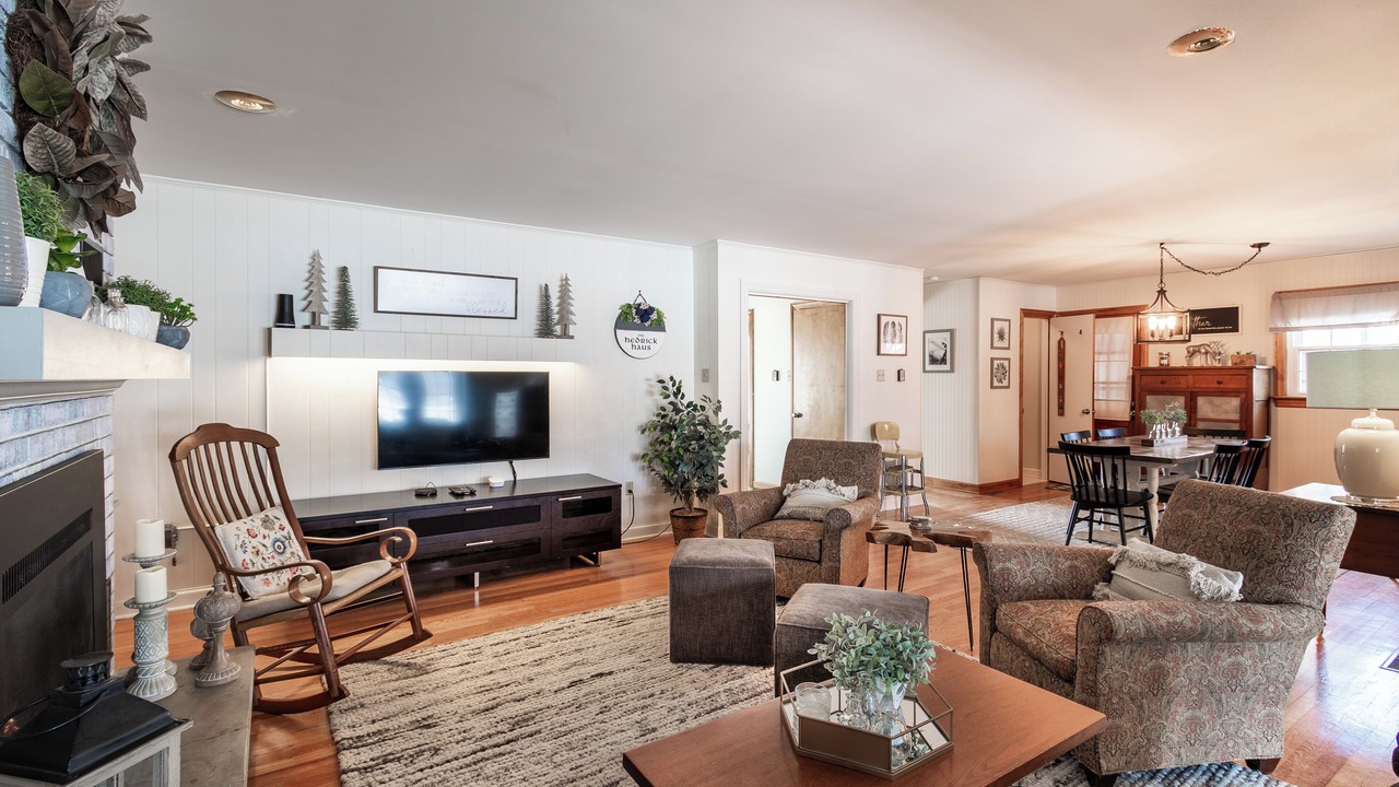 Photo of Livingroom in Keezletown