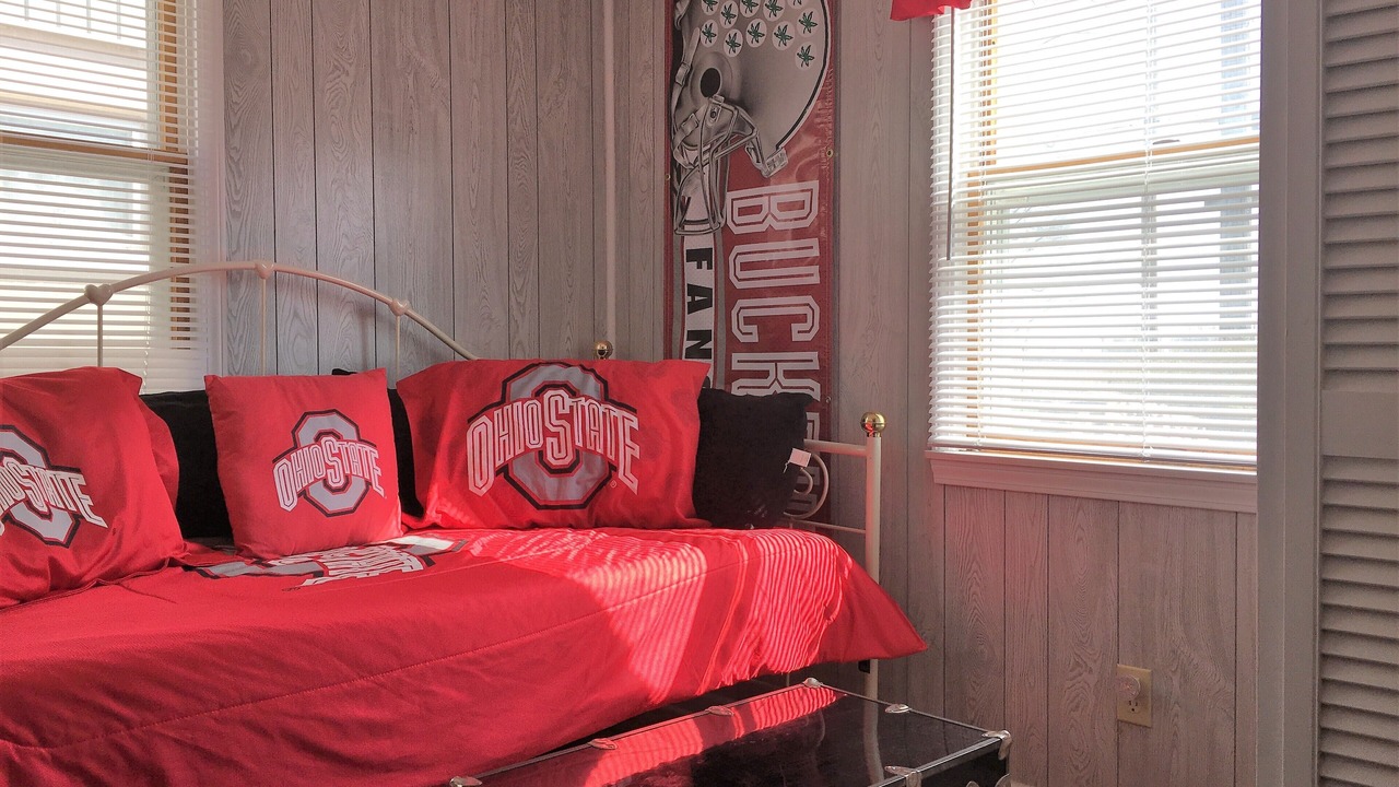 Photo of Bedroom in Oak Harbor