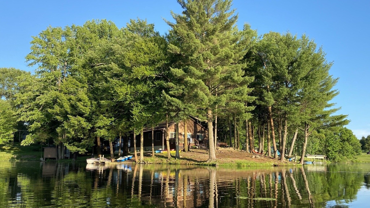 Photo of Others in Cambridge Springs