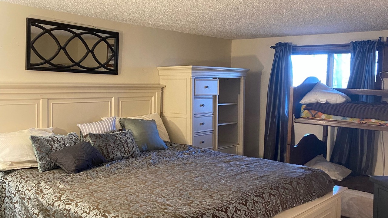 Photo of Bedroom in Village at Camelback