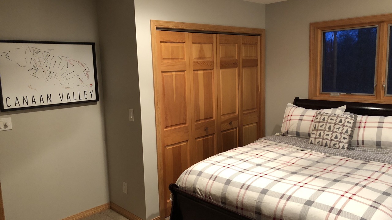Photo of Bedroom in Timberline