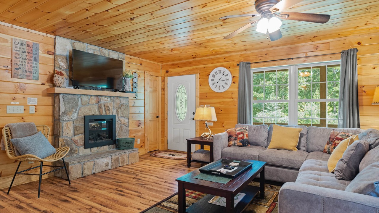 Photo of Livingroom in Stanley