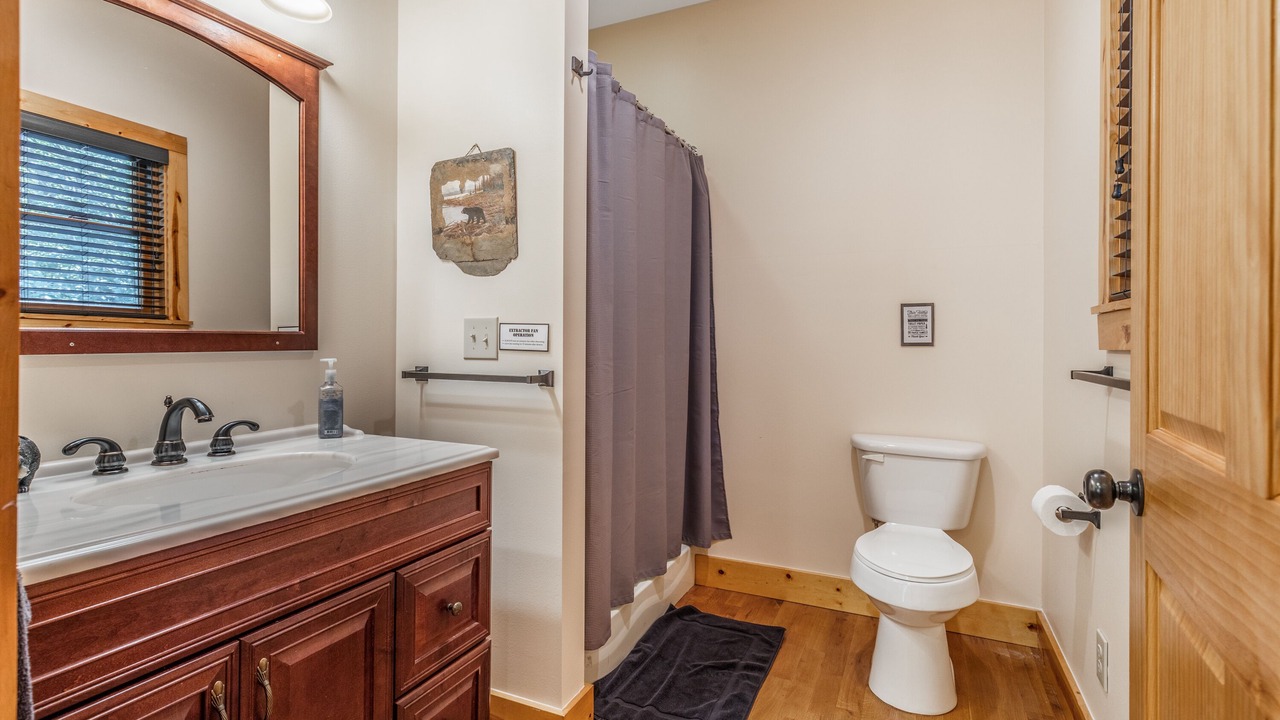 Photo of Bathroom in Shippenville