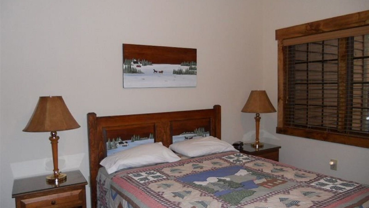 Photo of Bedroom in Seven Springs