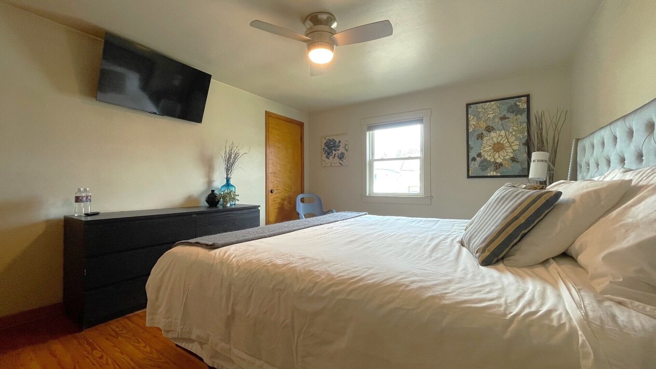 Photo of Bedroom in Youngwood