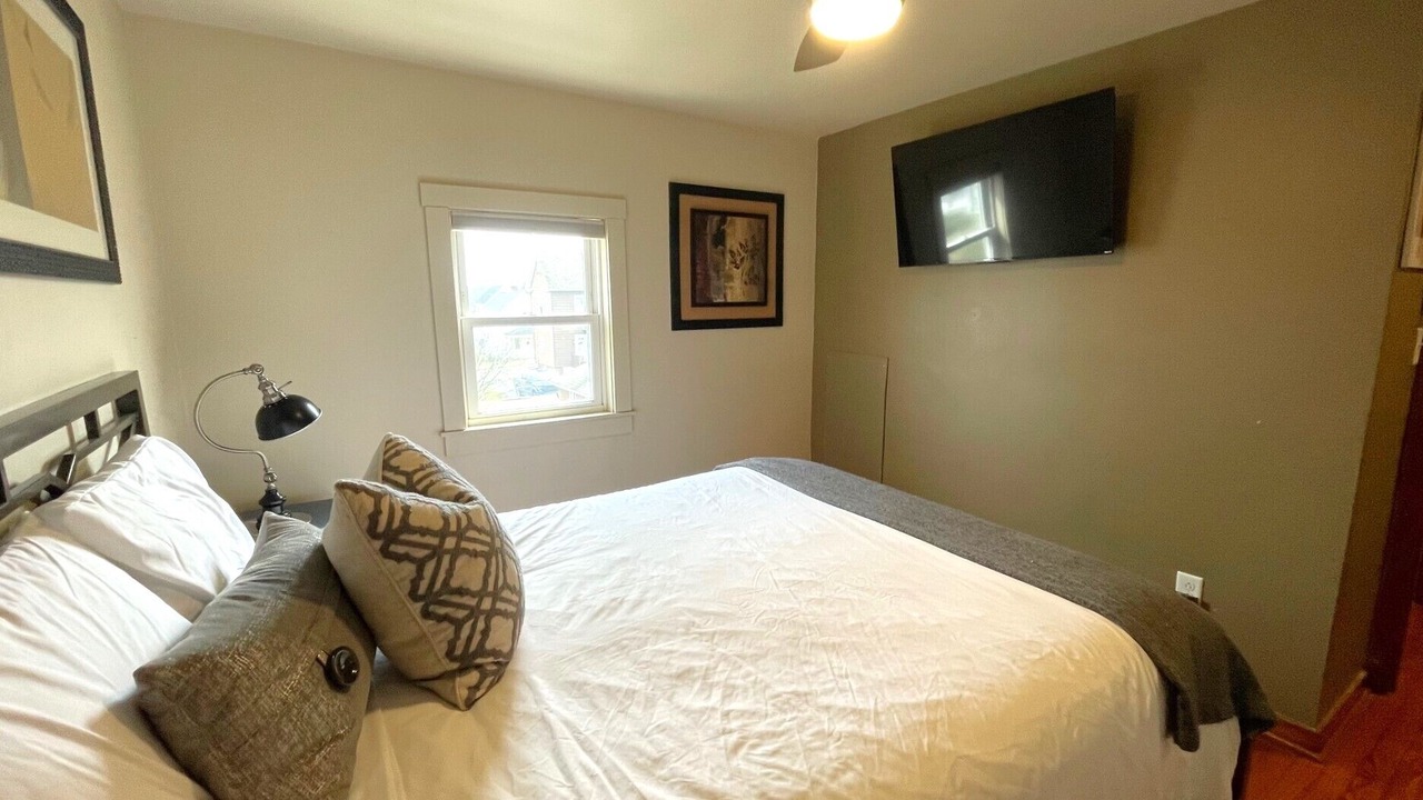 Photo of Bedroom in Youngwood