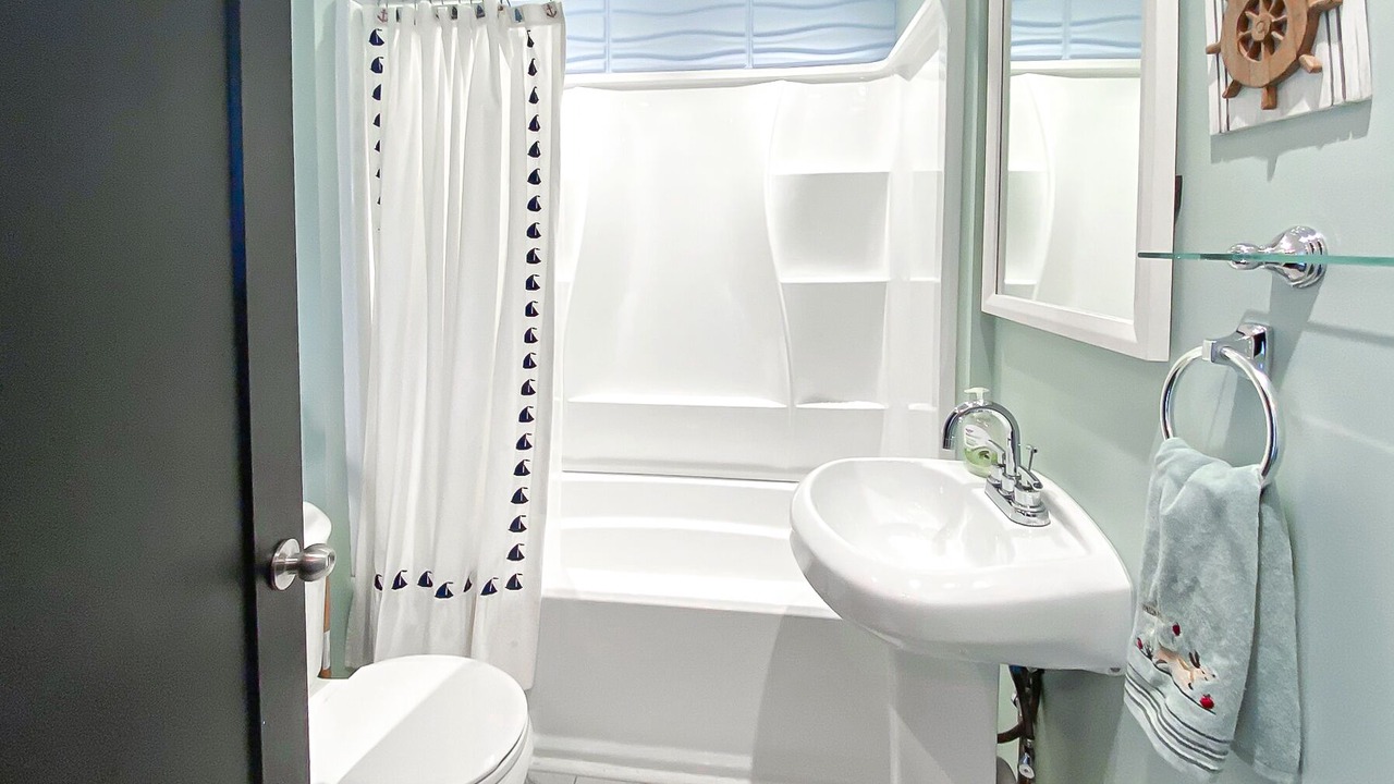Photo of Bathroom in Port Clinton