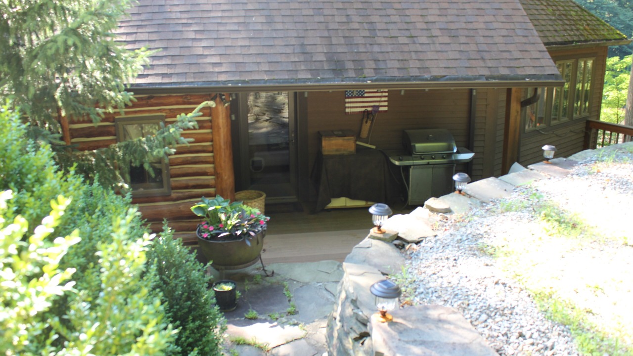 Photo of Patio Balcony in Bodines