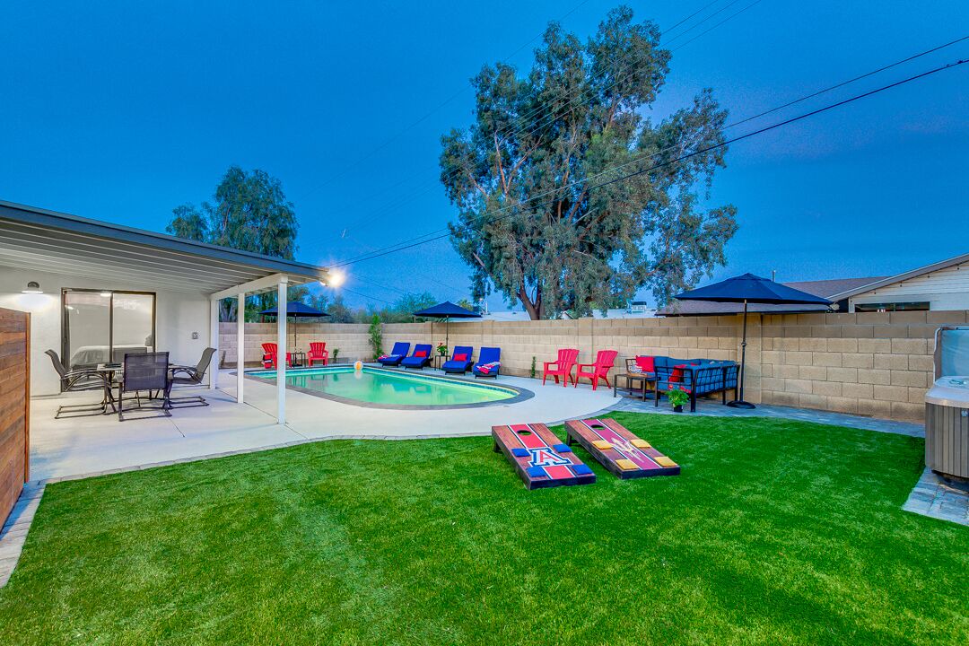 Photo of Outdoor in Cox Heights