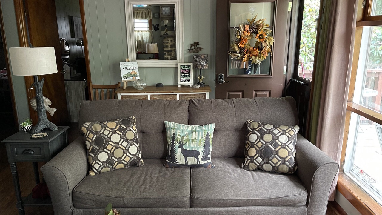 Photo of Livingroom in Lake Harmony Estates