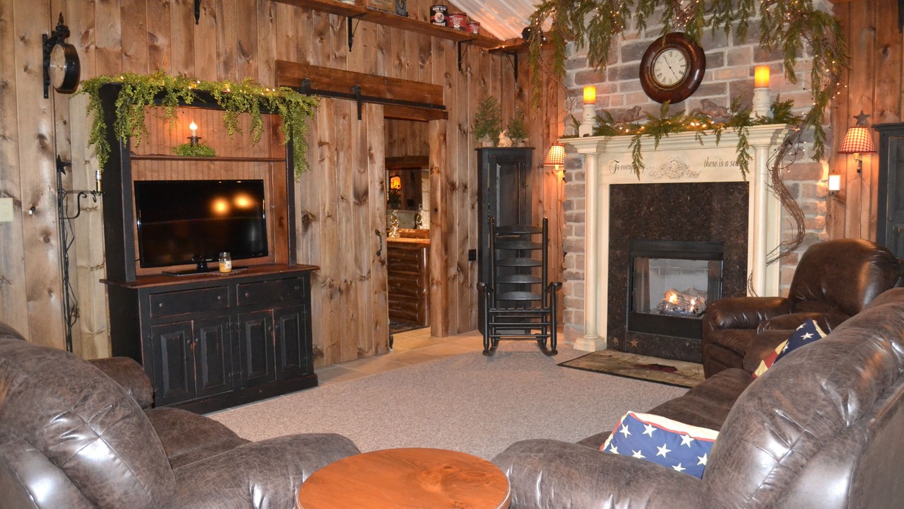 Photo of Livingroom in Schellsburg