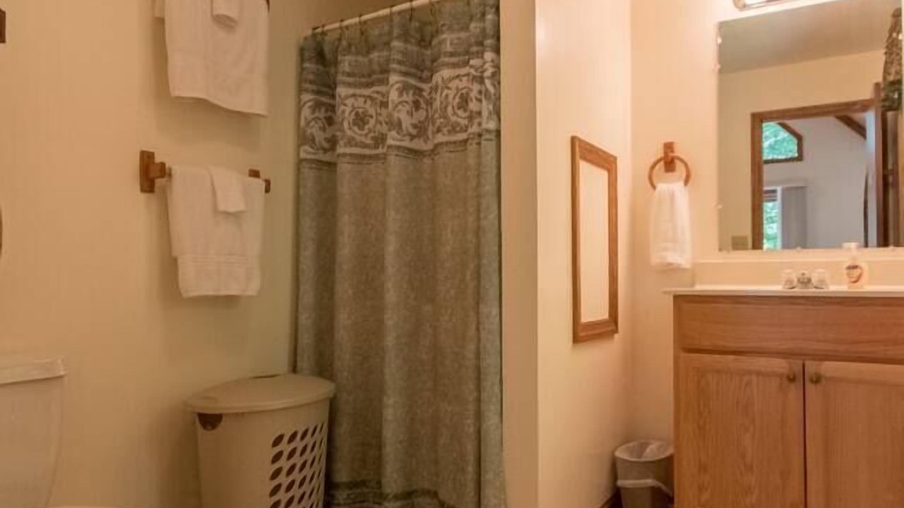 Photo of Bathroom in Allegheny Mountains