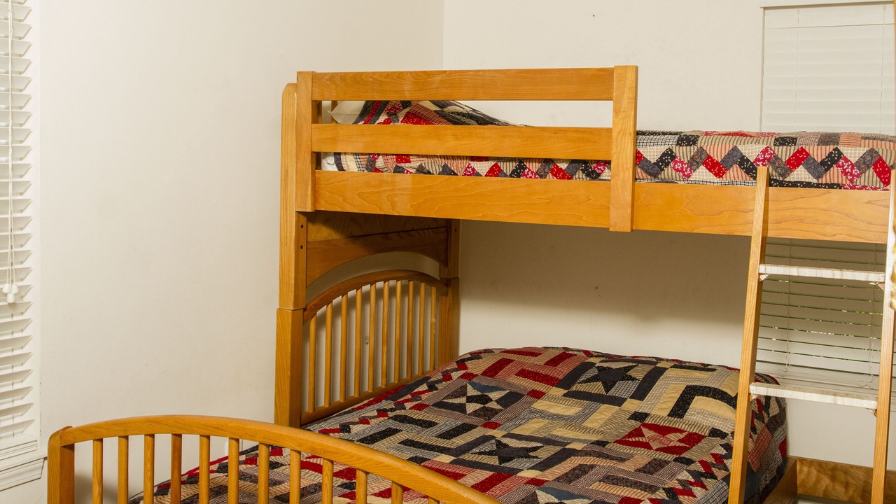Photo of Bedroom in Lakeside
