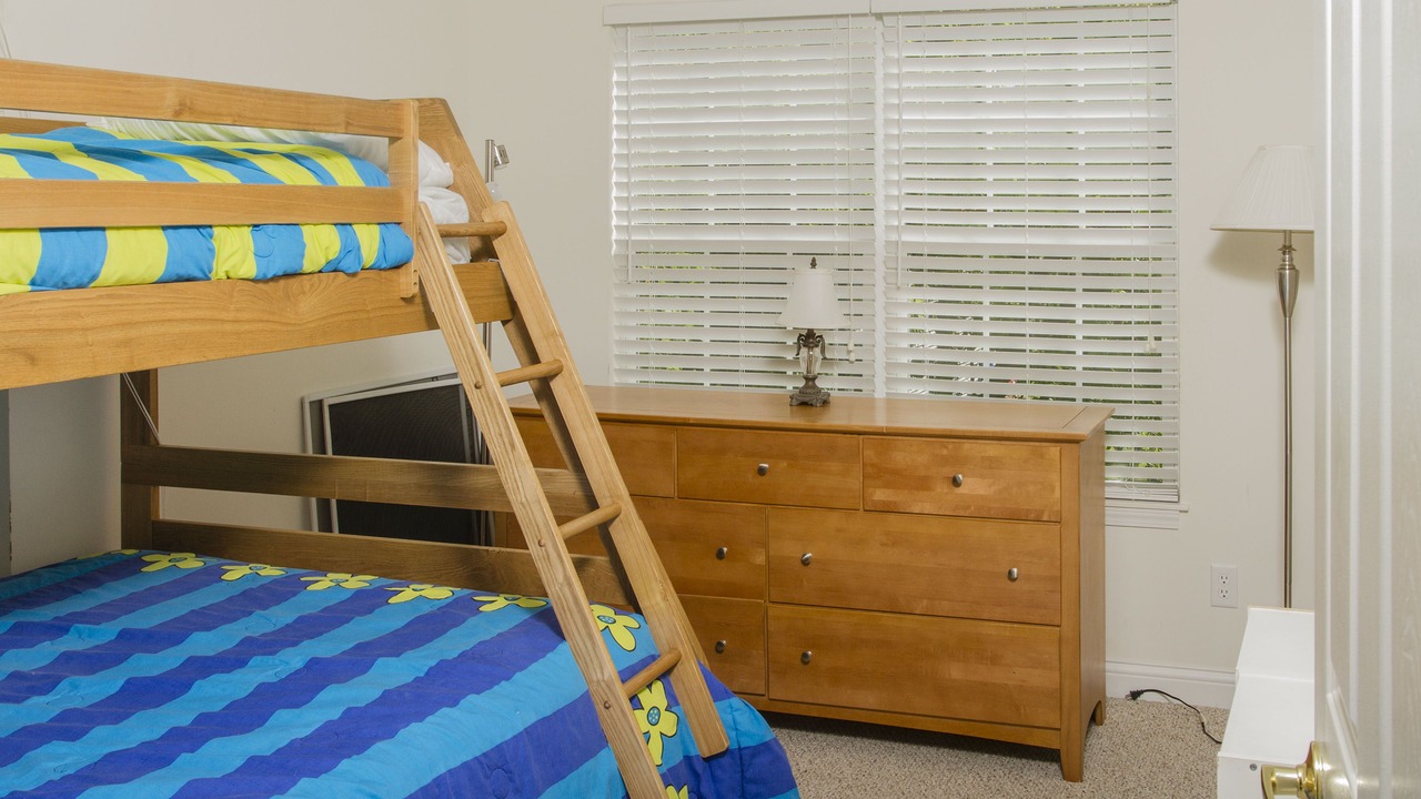 Photo of Bedroom in Lakeside