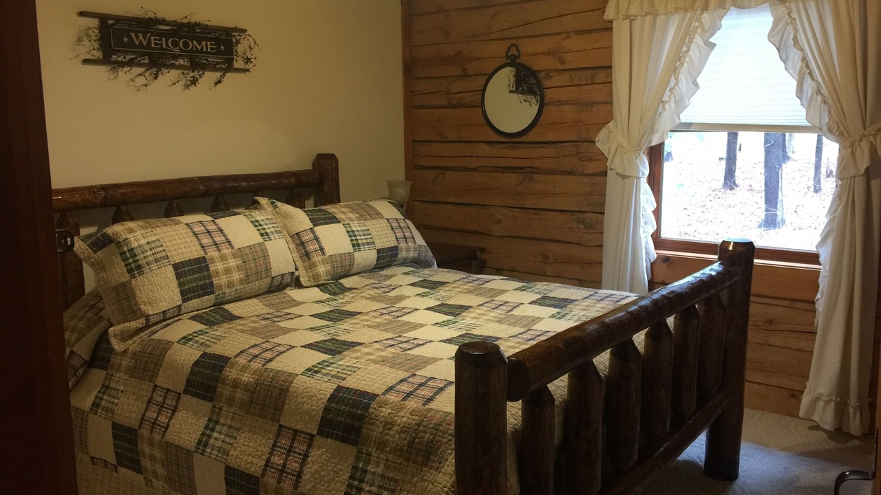 Photo of Bedroom in Butler