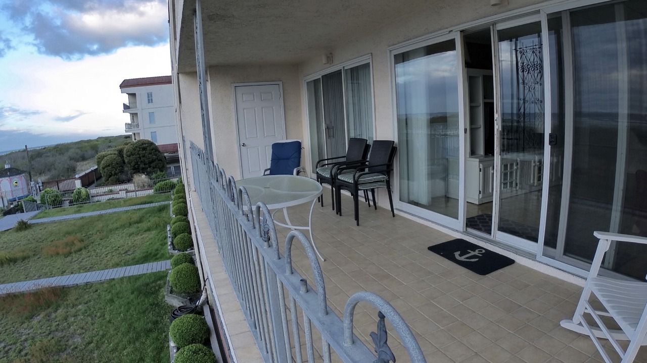 Photo of Patio Balcony in Diamond Beach