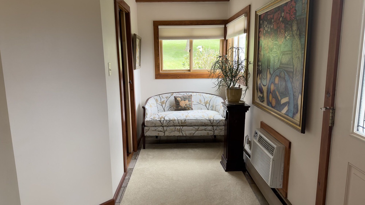 Photo of Livingroom in Danboro