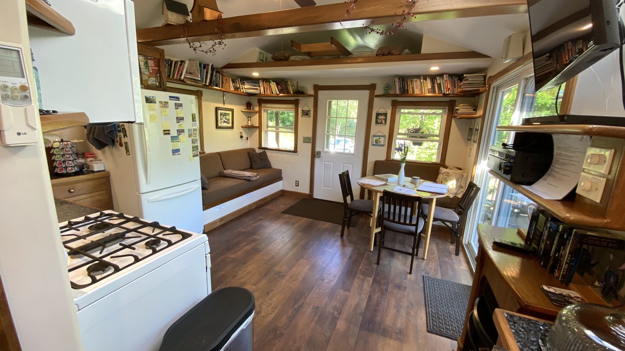 Photo of Livingroom in Clearville