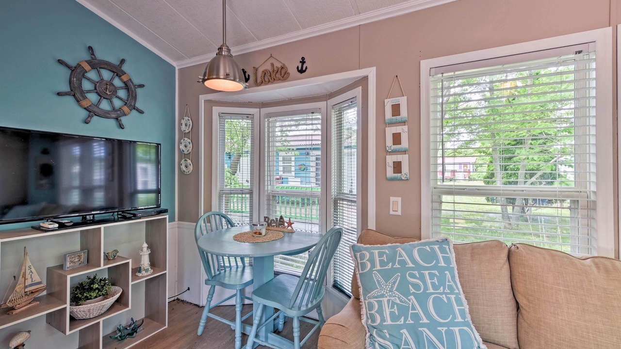 Photo of Livingroom in Put-in-Bay
