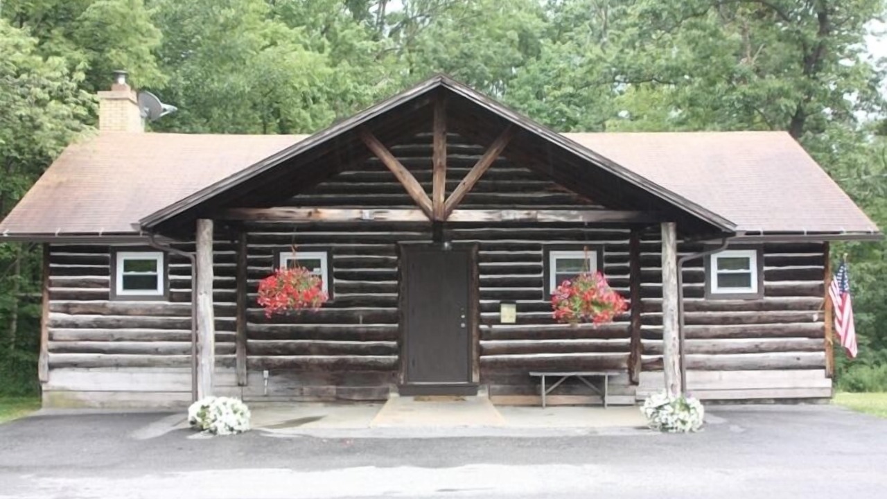 Photo of Others in Munson