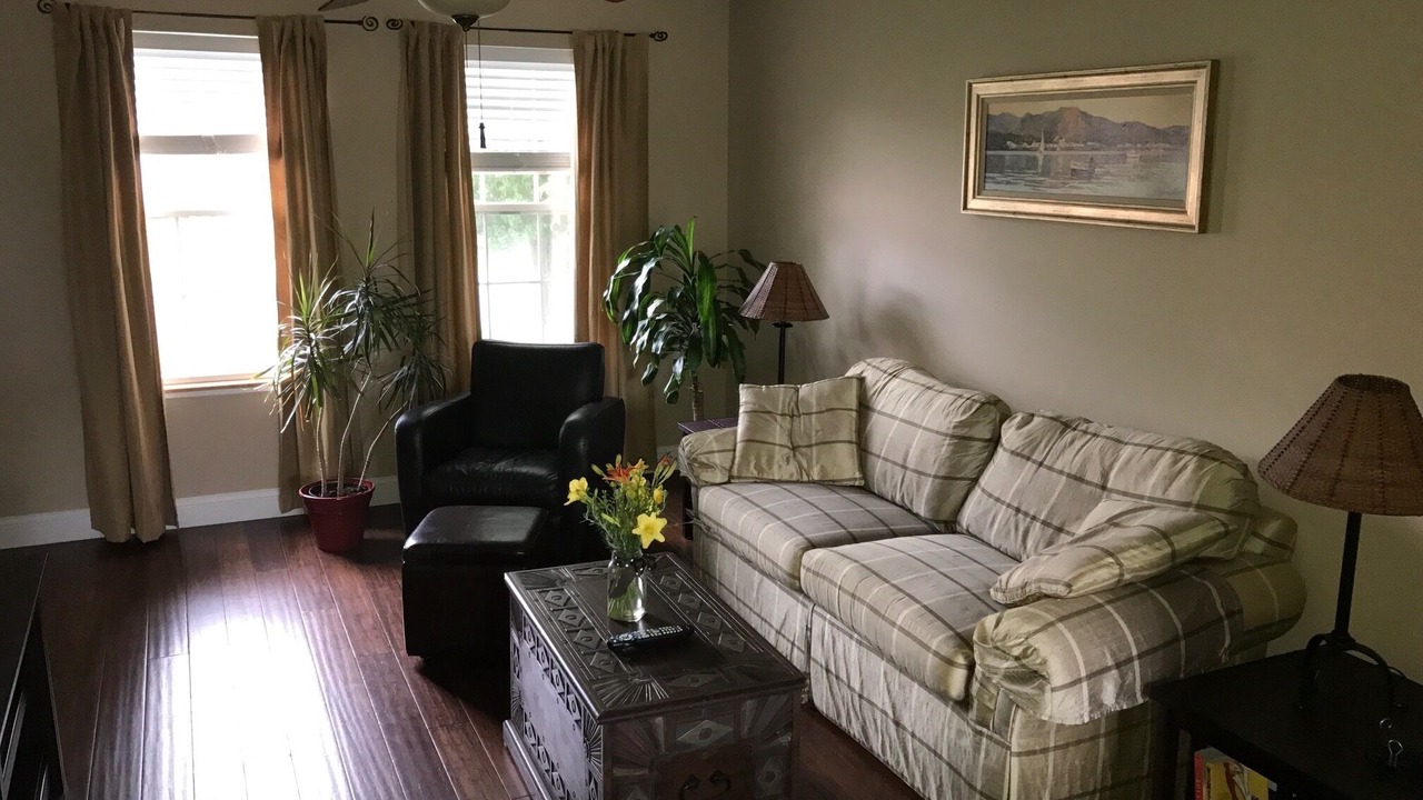 Photo of Livingroom in Cape May Court House