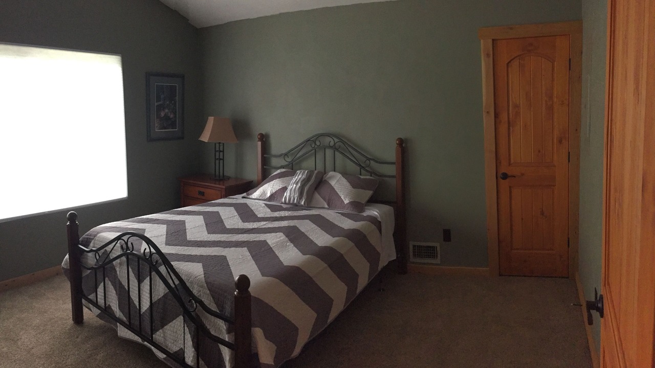 Photo of Bedroom in Seven Springs