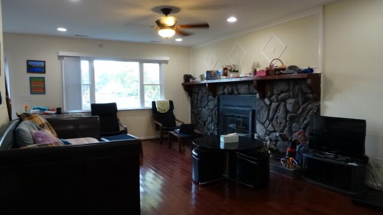 Photo of Livingroom in Fort Howard