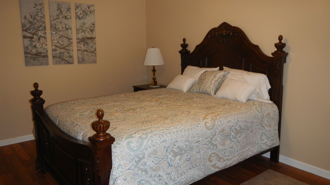 Photo of Bedroom in Upper Tract