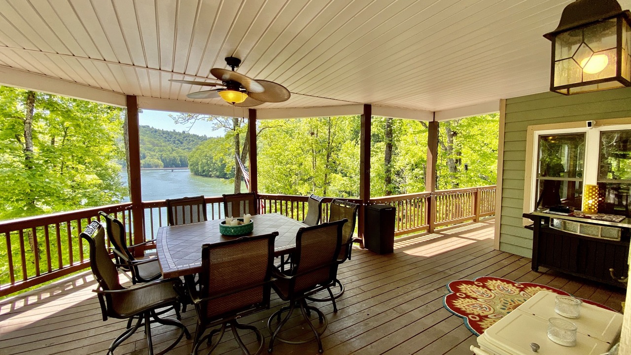 Photo of Outdoor in Lakeside Estates