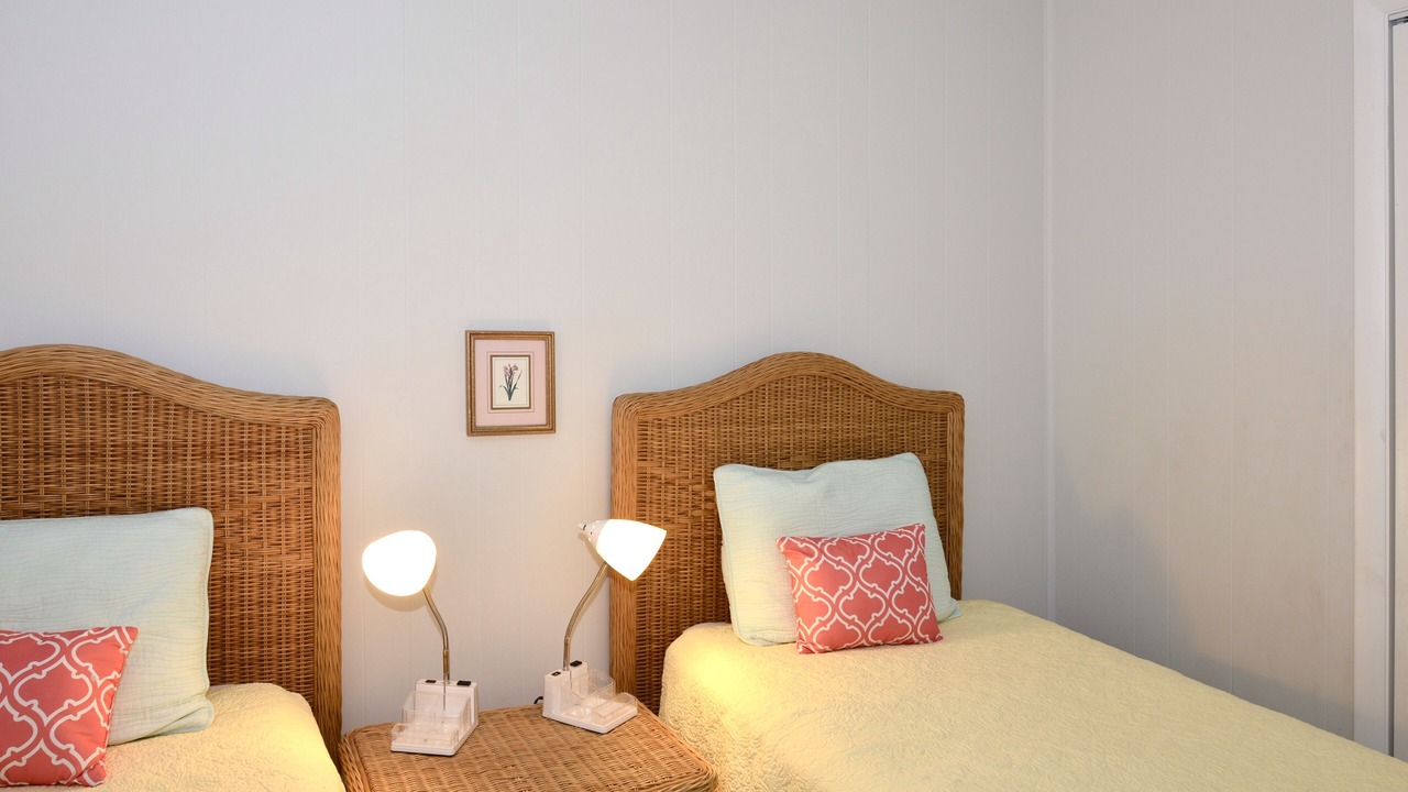 Photo of Bedroom in Country Club Estates
