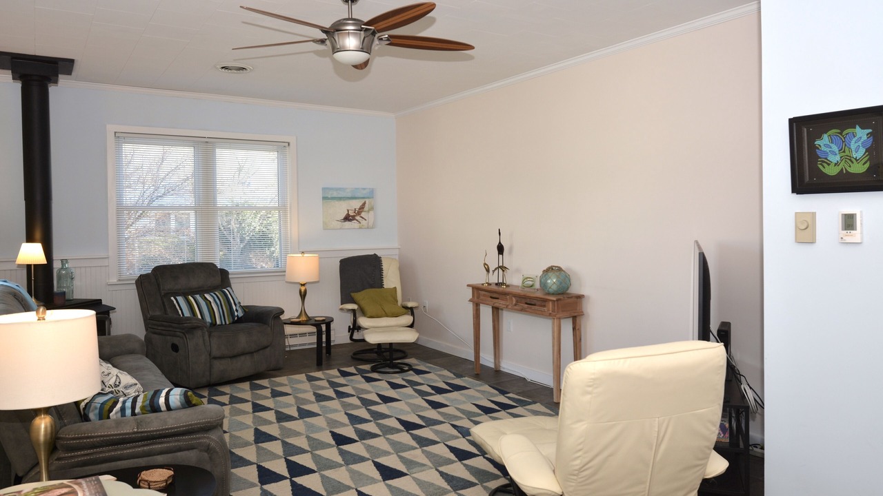 Photo of Livingroom in Country Club Estates