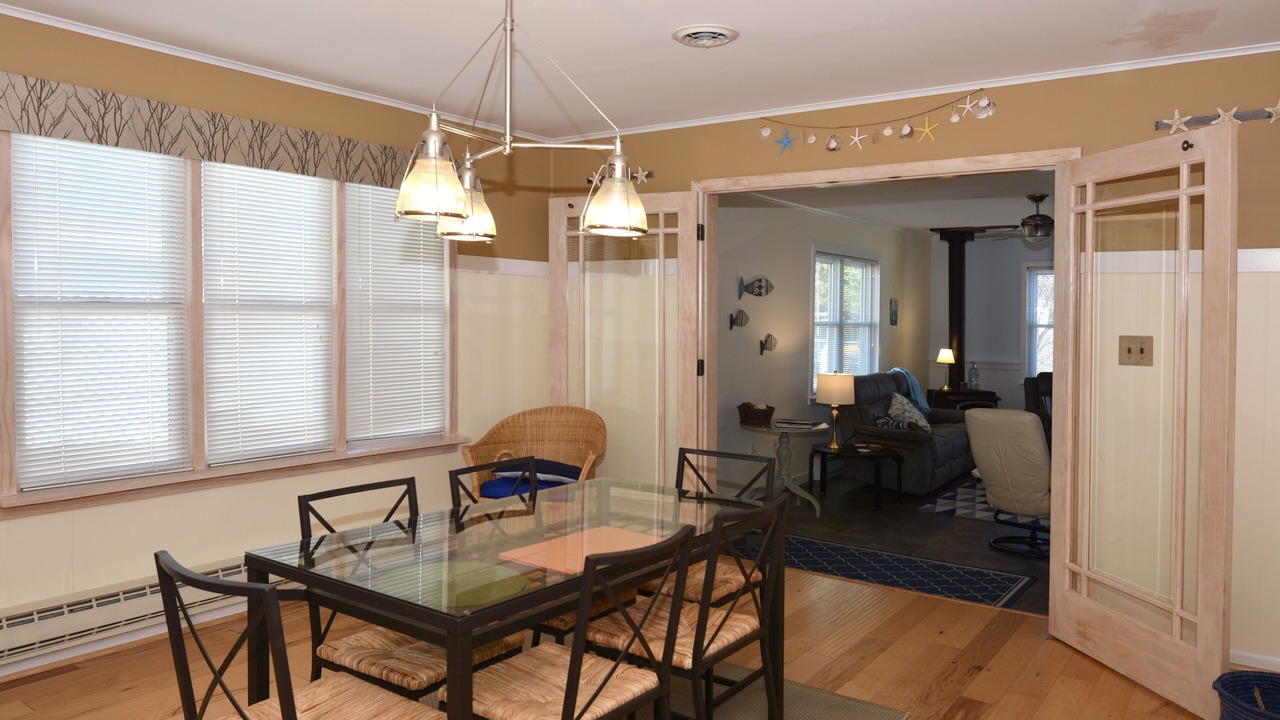Photo of Bedroom in Country Club Estates