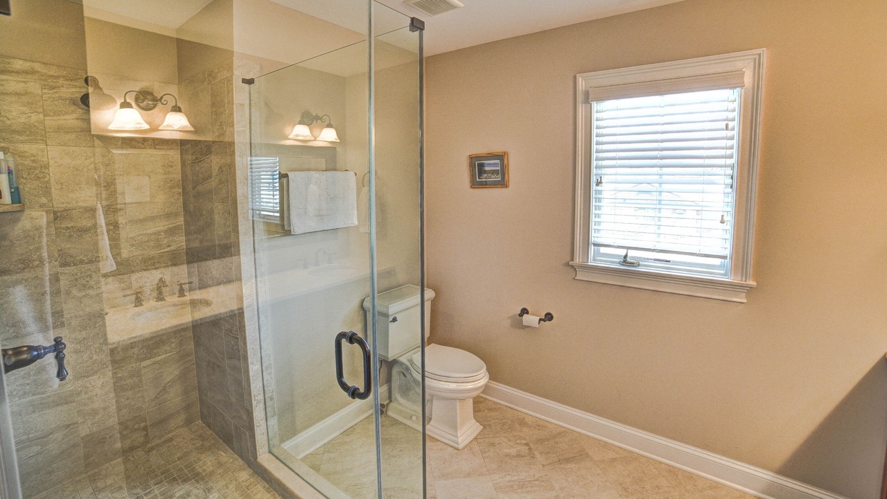 Photo of Bathroom in Mantoloking