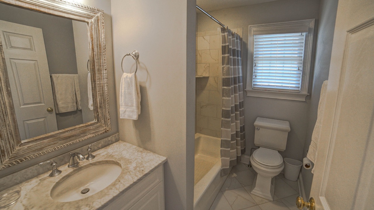 Photo of Bathroom in Mantoloking