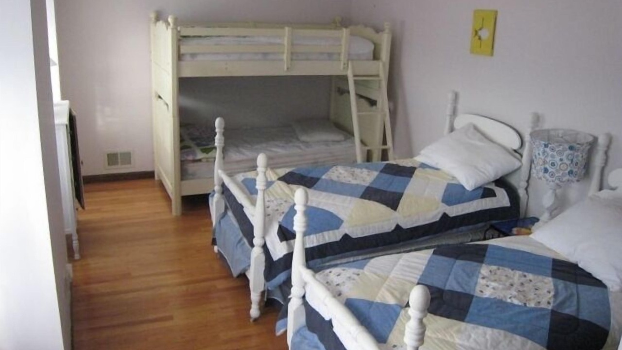 Photo of Bedroom in Mantoloking
