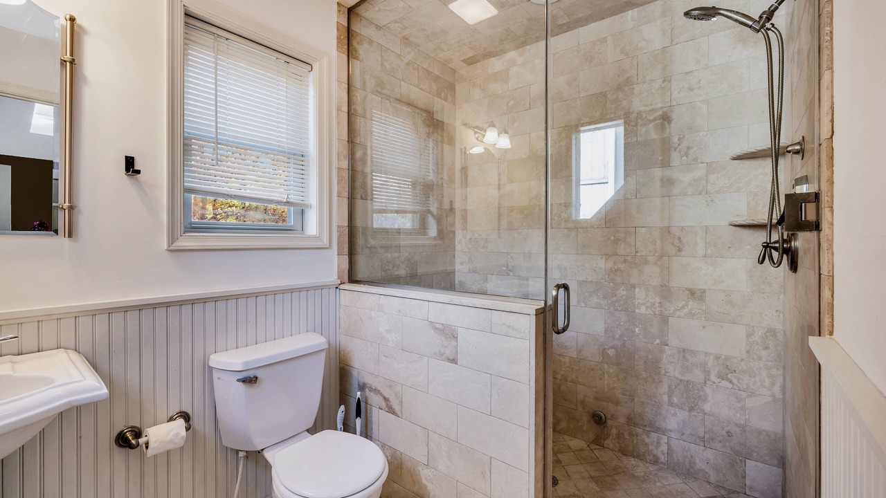 Photo of Bathroom in Lake Harmony Estates