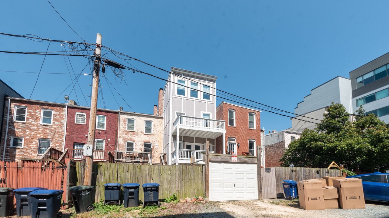 Photo of Outdoor in Near Northeast